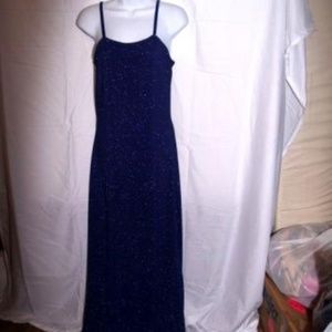 M STUDIO DRESS  size 9/10 NEW  PROM DRESS SHINY